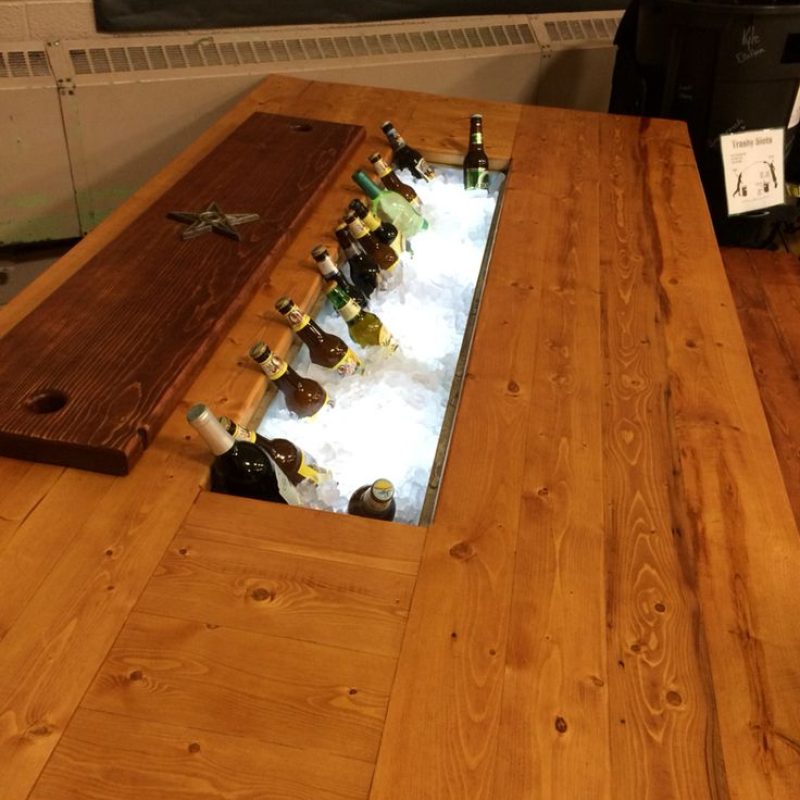 Cooler table